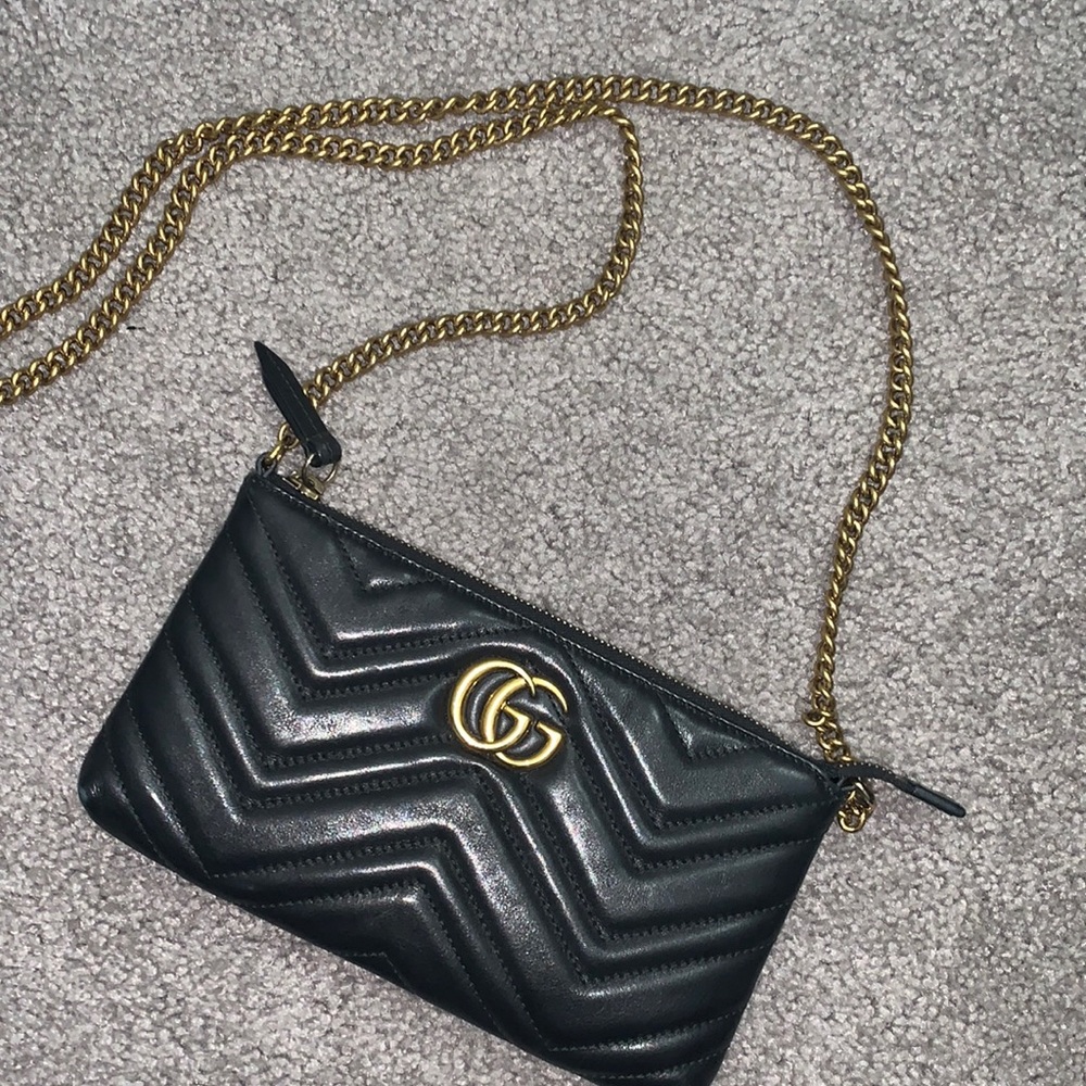 Mini GG Marmont Matelasse Chain Crossbody
